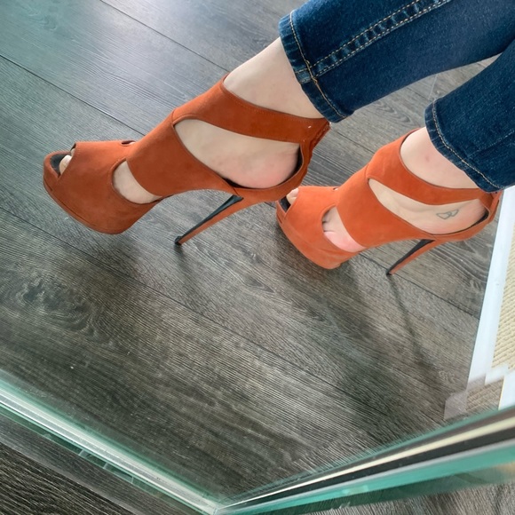 Giuseppe Zanotti Heels - Women’s 39 - Picture 1 of 5